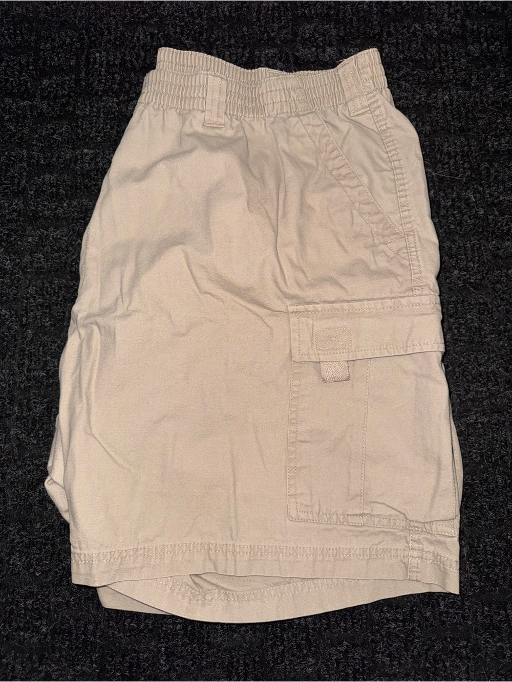 Men's Casual Cargo Shorts in Light Beige with Elastic Waist